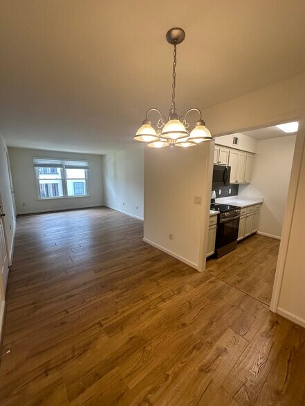 Building Photo - 2118 Acklen Ave