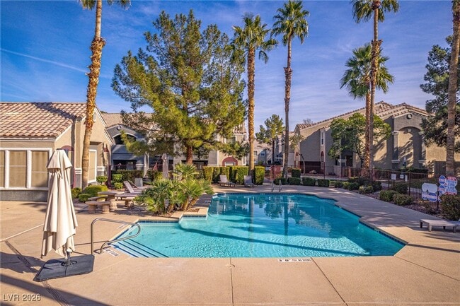 Building Photo - 5055 W Hacienda Ave