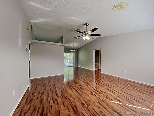 Building Photo - 4215 SW Jarmer Rd
