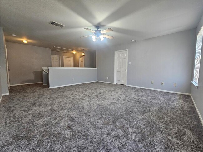 Building Photo - 164 Ashwood N