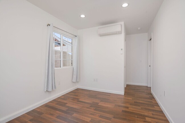 Building Photo - Acala Ave