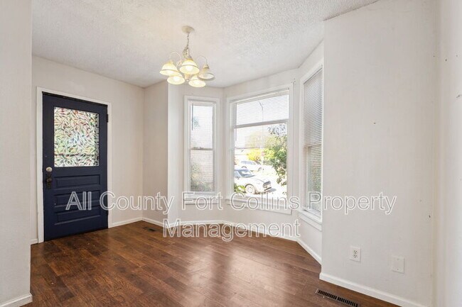 Building Photo - 403 E 3rd St