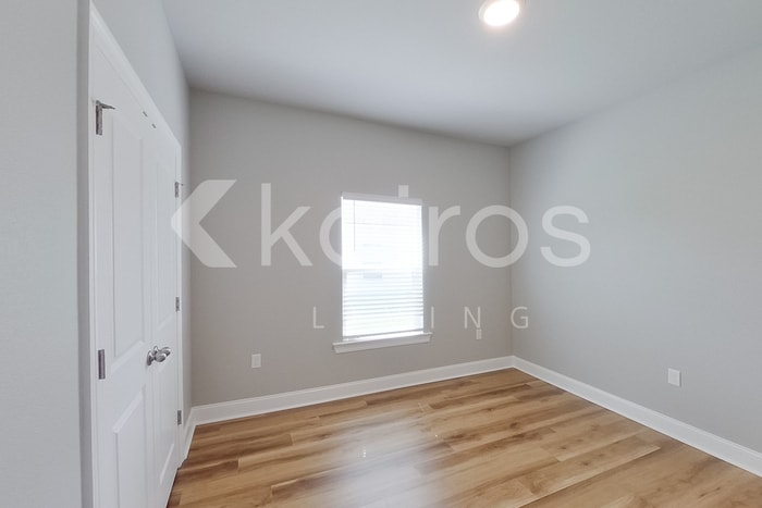 Building Photo - 13730 Willowmore Dr