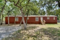 Building Photo - 1652 Sheila Dr