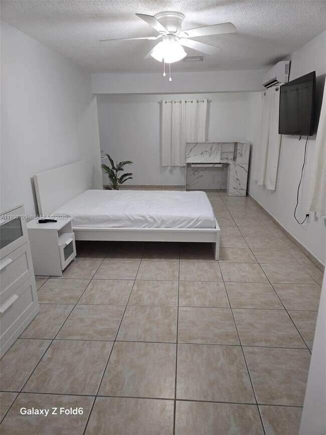 Building Photo - 19251 NW 61st Ave