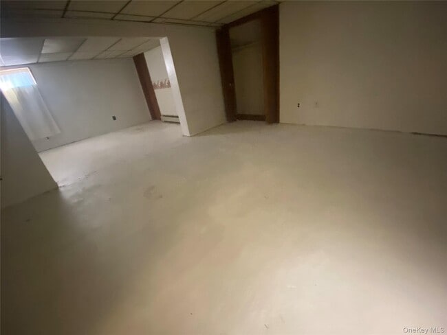 Building Photo - 732 3rd St