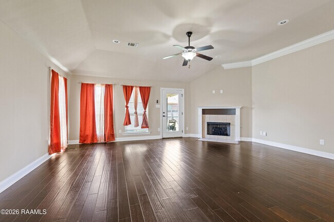 Building Photo - 101 Ace Ln