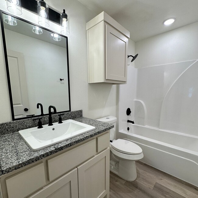 Building Photo - Brand New Build Located In Elm Meadows!