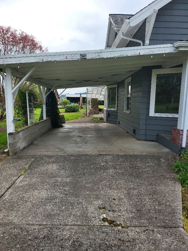 Building Photo - STATUS: AVAILABLE  | R98C | $2095.00