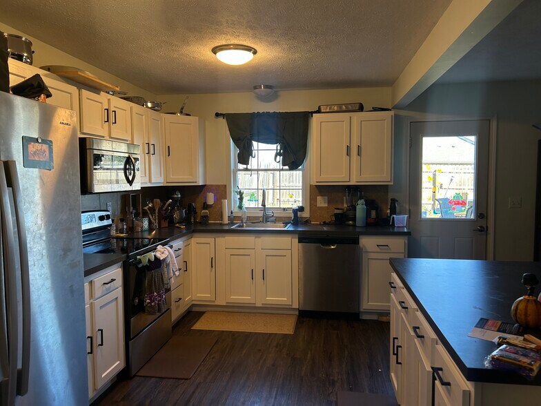 Building Photo - 509 Brookmont Dr