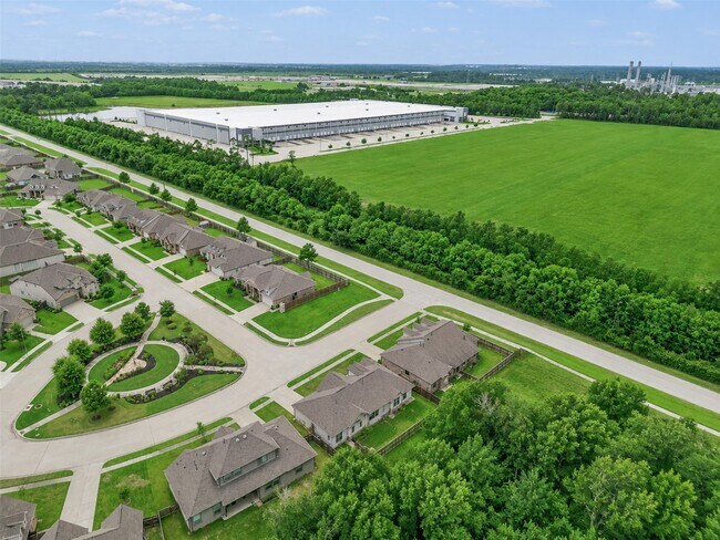 Building Photo - 8510 Amber Bend Dr