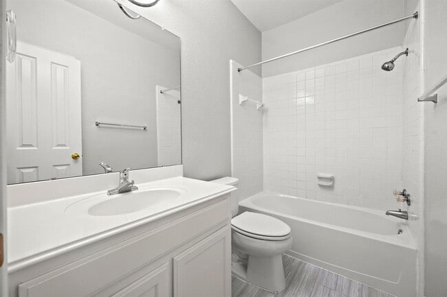 Building Photo - 13305 Chasewood Cove