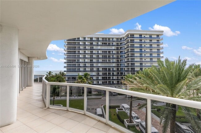 Building Photo - 9601 Collins Ave