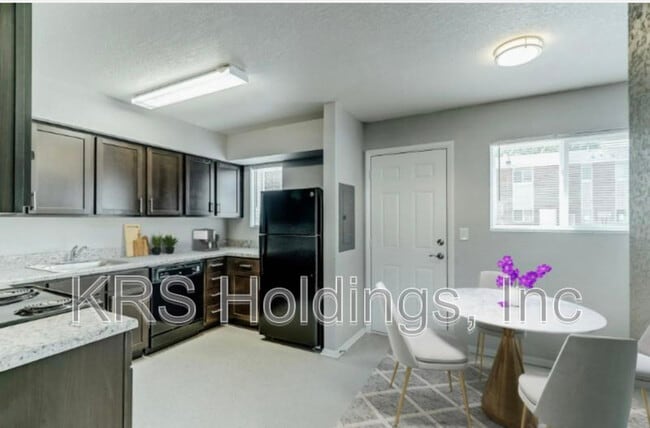 Building Photo - 4106 Newsome Dr
