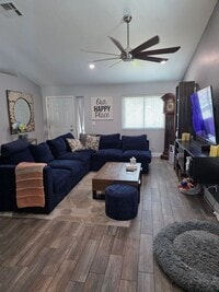 Building Photo - This Home Is Loaded!