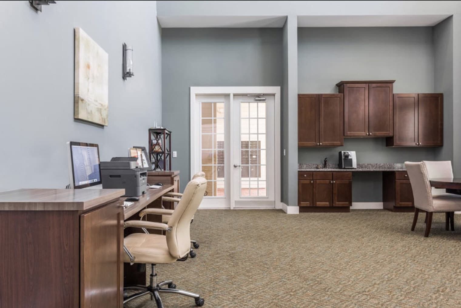 Building Photo - 460 Seven Farms Drive