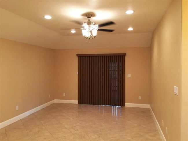 Building Photo - 11639 Kirkmeadow Dr