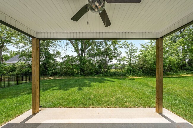 Building Photo - 217 Wesson Dr