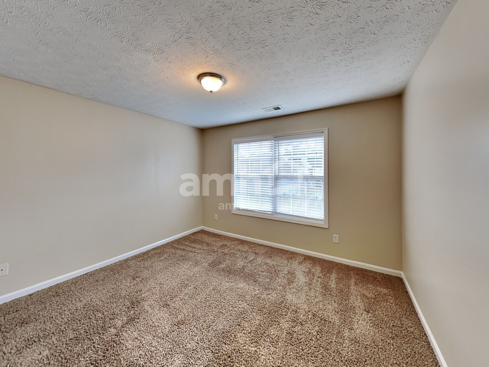 Building Photo - 230 Overlook Dr