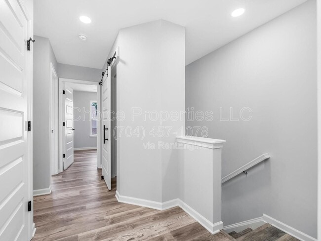 Building Photo - 9516 Drains Bay Ct