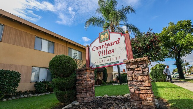 Building Photo - Courtyard Apartments