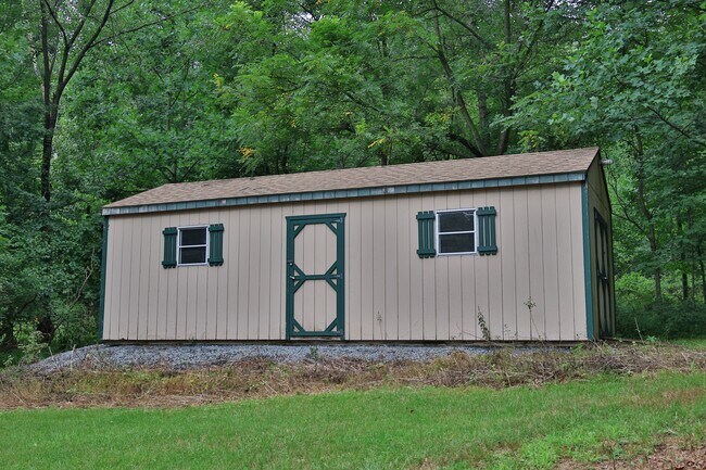 Building Photo - 980 Mine Rd