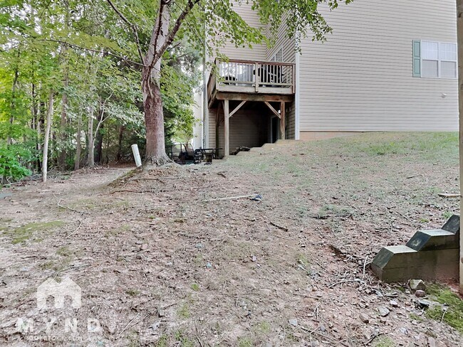Building Photo - 2820 Barrymore St