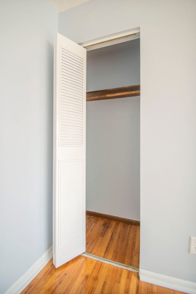 Interior Photo - KAH Properties - 350 Building