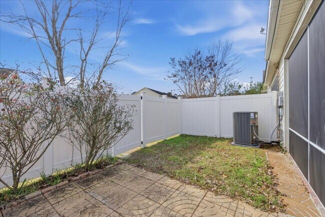 Building Photo - 205 Durham Park Way