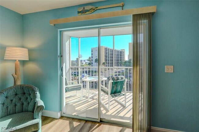 Building Photo - 4521 Bay Beach Ln