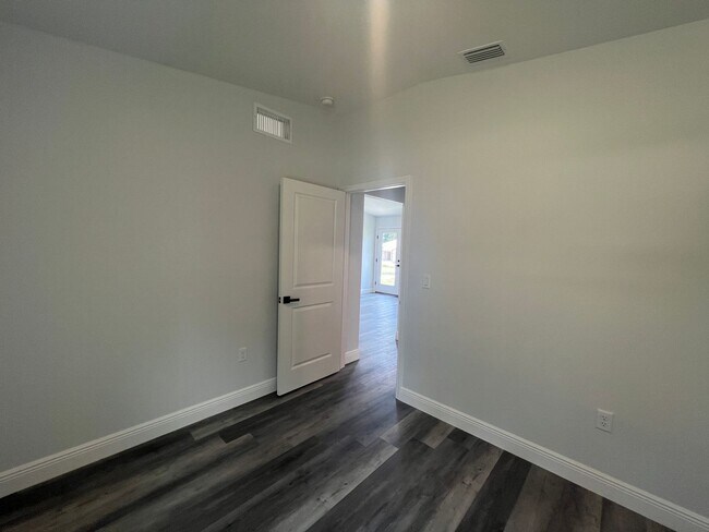 Building Photo - GREAT 3 BD/2BA Home in Ocala!!