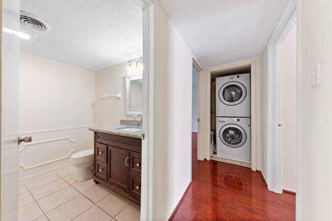 Building Photo - 12633 Memorial Dr