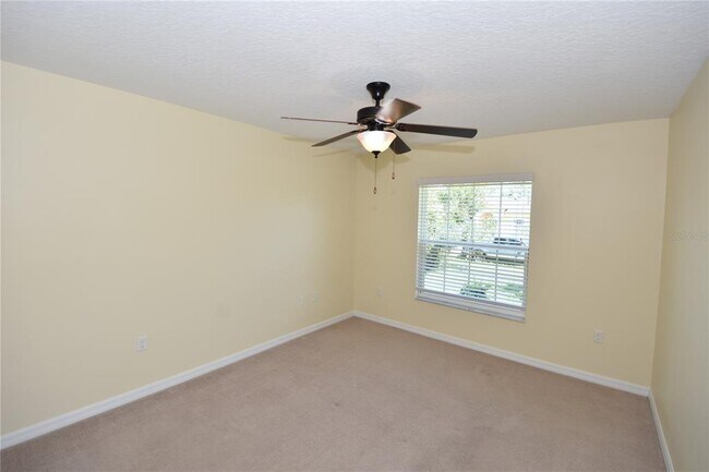 Building Photo - 56 Pin Oak Dr