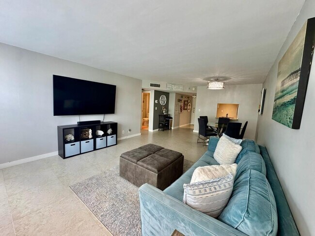 Building Photo - 1160 N Federal Hwy