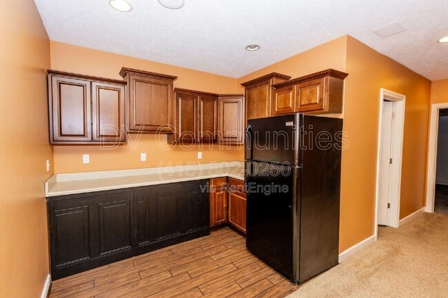 Building Photo - 8240 Talbot Cir