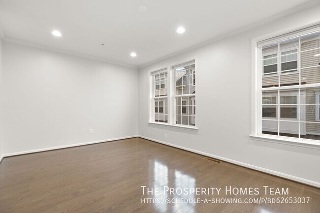 Building Photo - 7207 Barry Ln