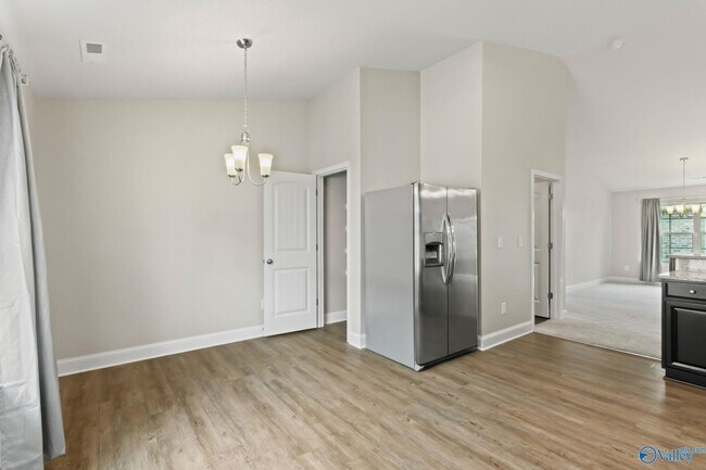 Building Photo - 122 Ardsley Dr