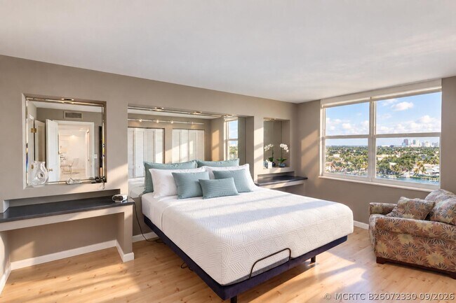 Building Photo - 1 Las Olas Cir