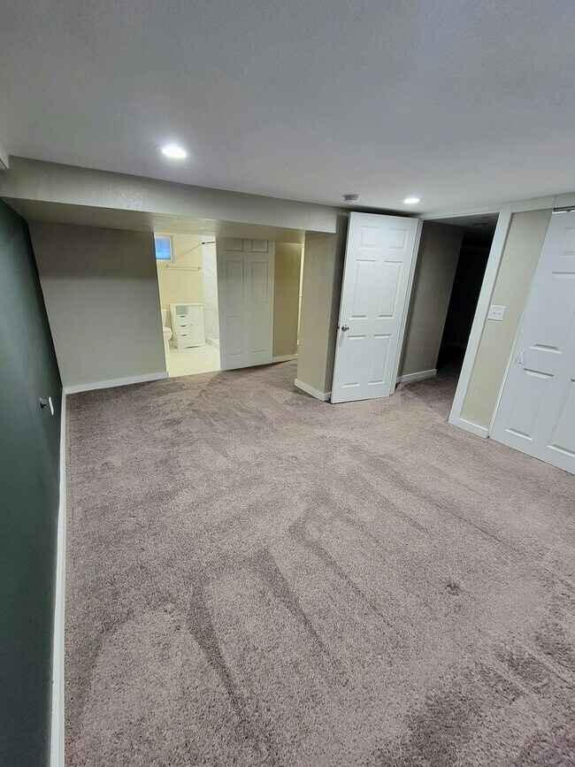 Building Photo - 3326 Steele St