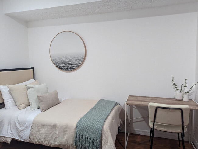 Building Photo - 2945 SW 18th St