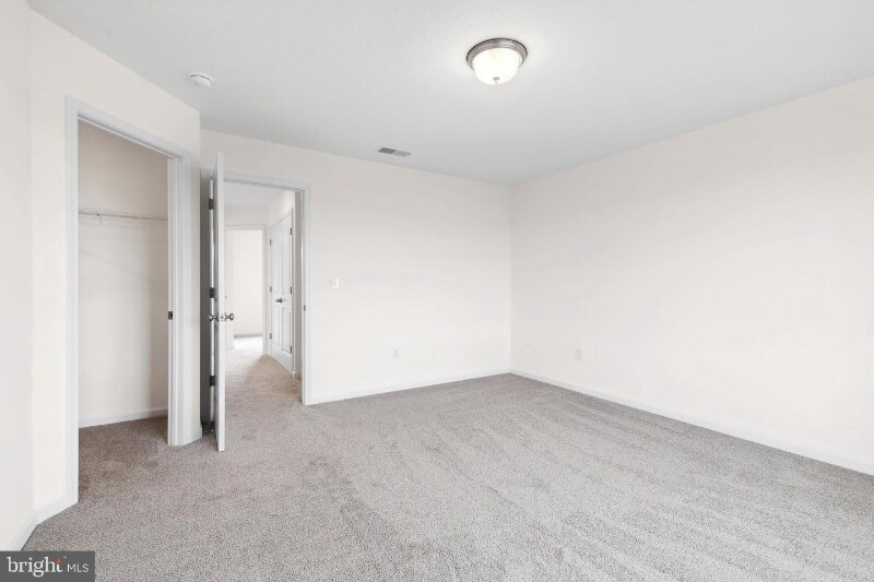Building Photo - 2668 Brownstone Dr