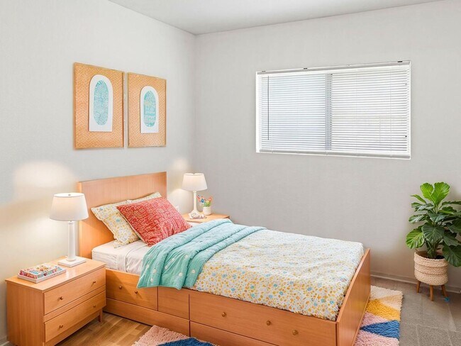 Building Photo - New Wood Flooring!