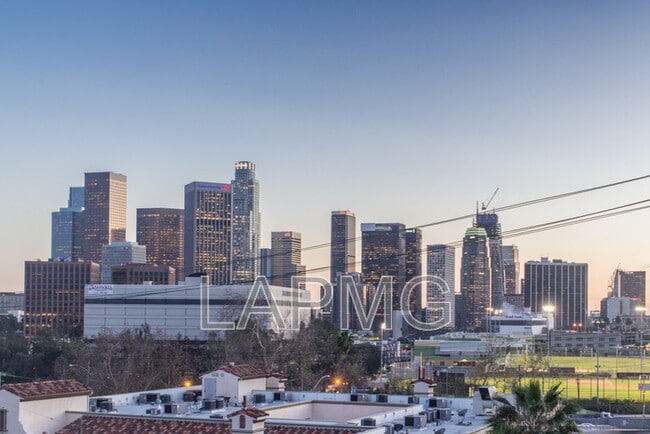 Building Photo - 1157 Bellevue Ave