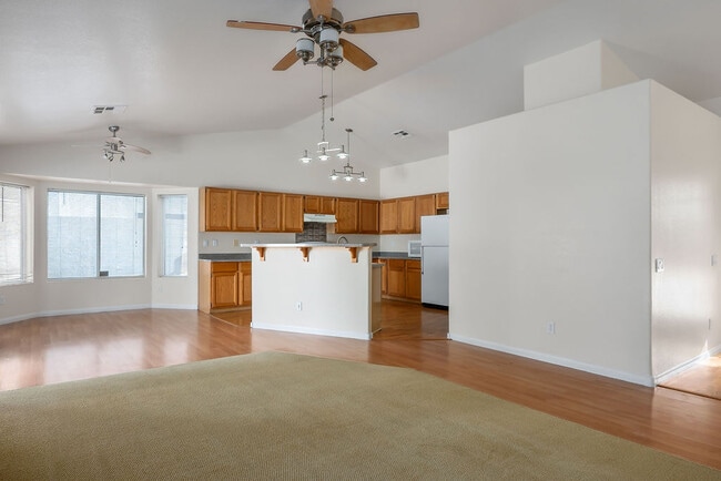 Building Photo - 4408 Rippling Brook Dr