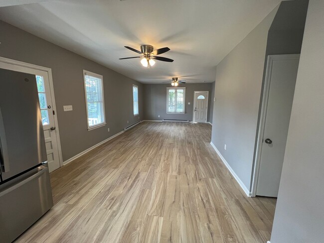 Building Photo - Newly Remodeled 3 Bedroom in Vera Cruz