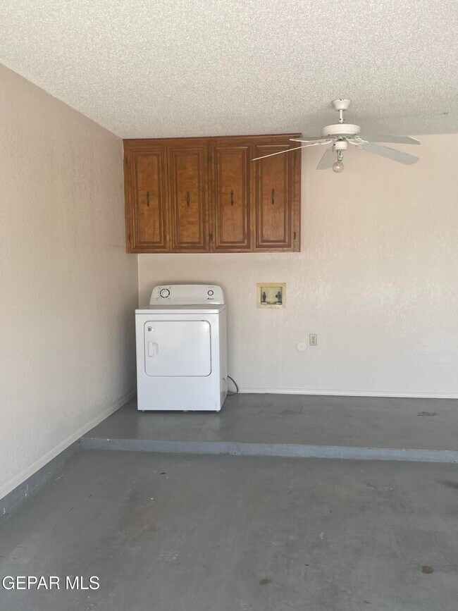 Building Photo - 761 Dorsey Dr