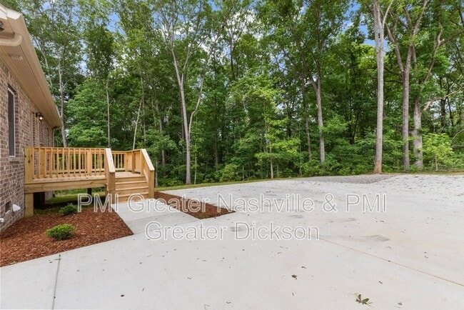 Building Photo - 218 Mike St