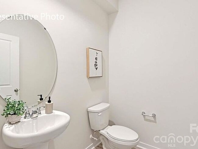 Building Photo - 676 13th Ave Dr NE