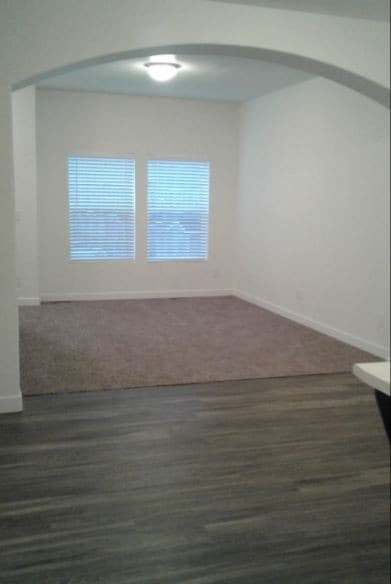 Building Photo - 688 E 380 N