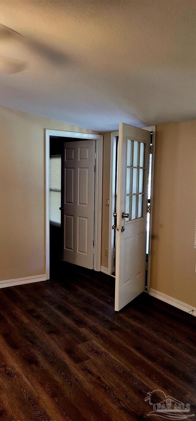 Building Photo - 5432 Borden Rd